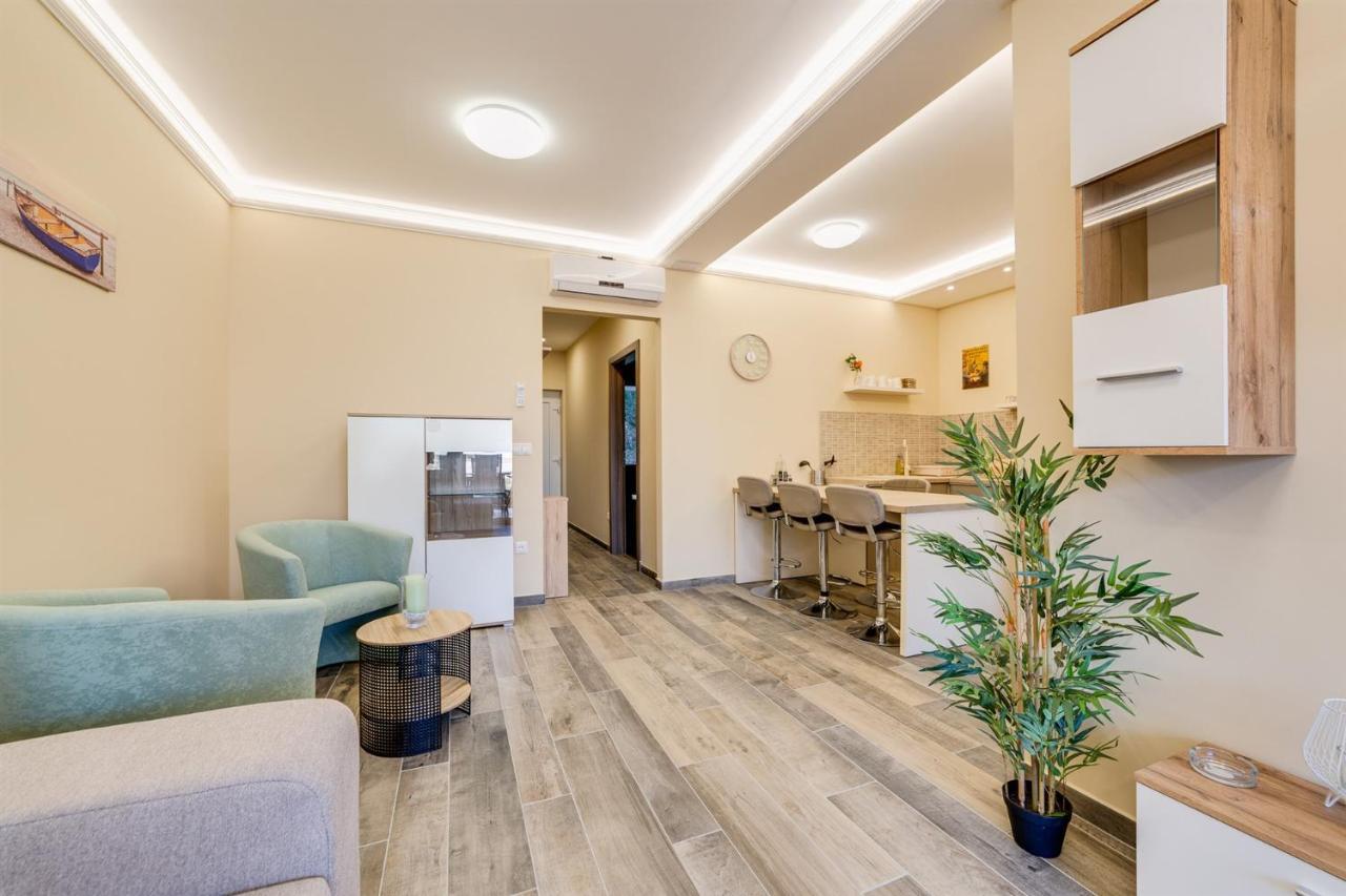 Forest Foeldvar Apartmanok By Bltn Balatonfoldvar Exterior photo
