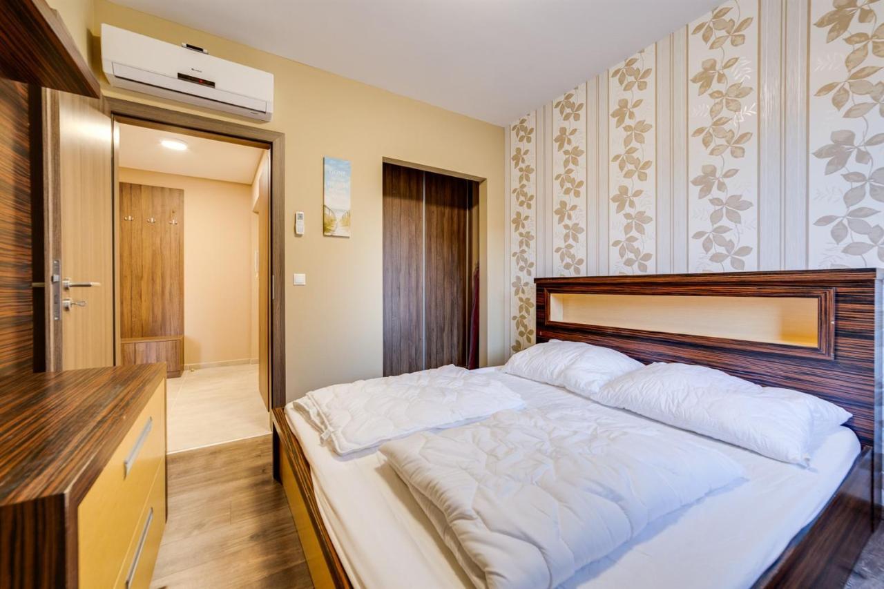 Forest Foeldvar Apartmanok By Bltn Balatonfoldvar Exterior photo