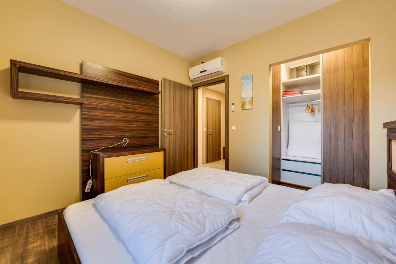Forest Foeldvar Apartmanok By Bltn Balatonfoldvar Exterior photo