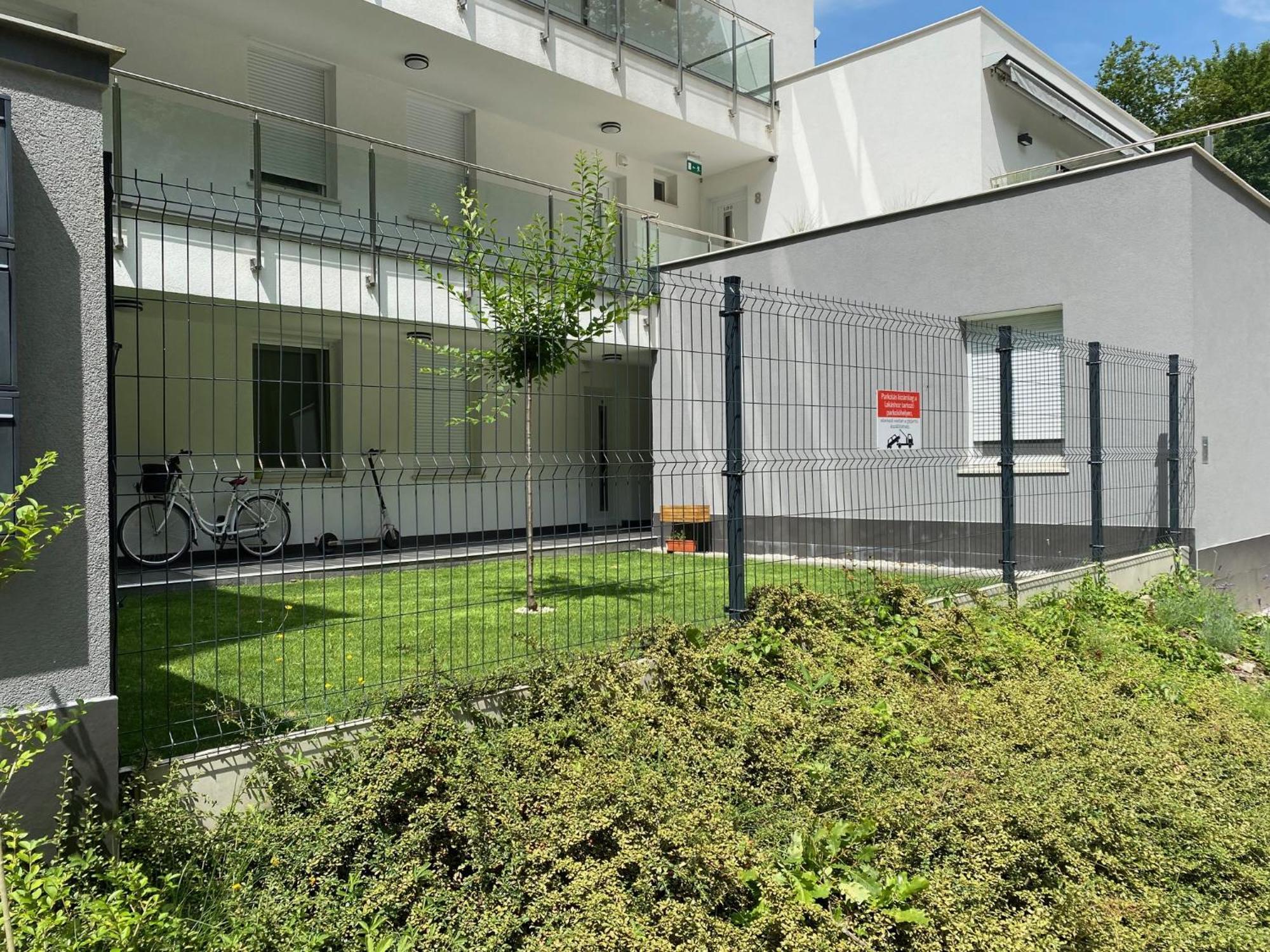 Forest Foeldvar Apartmanok By Bltn Balatonfoldvar Exterior photo
